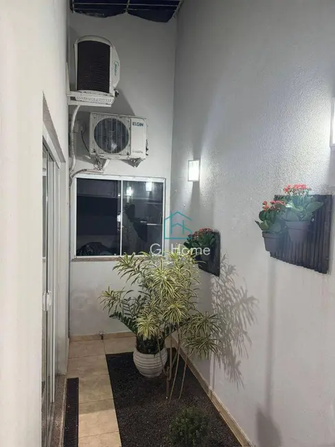 Casa com 2 quartos à venda, 260m2 em Londrina - PR - imagem 8 Foto 8 de Casa com 2 quartos à venda, 260m2 em Londrina - PR