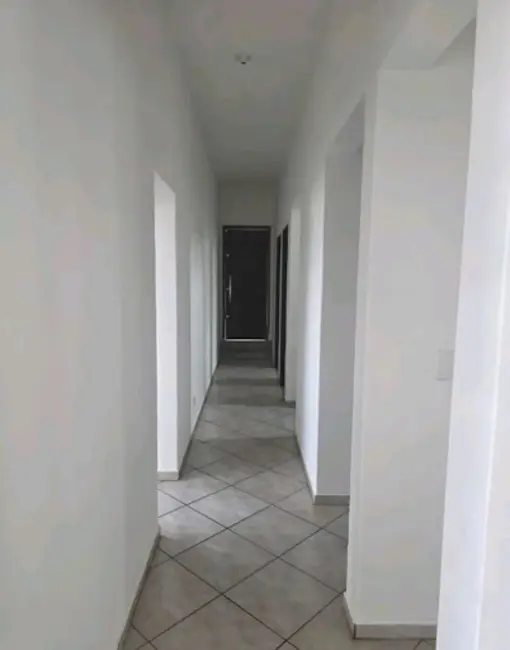 Foto 5 de Casa com 5 quartos para alugar, 500m2 em Jardim Tarumã, Londrina - PR