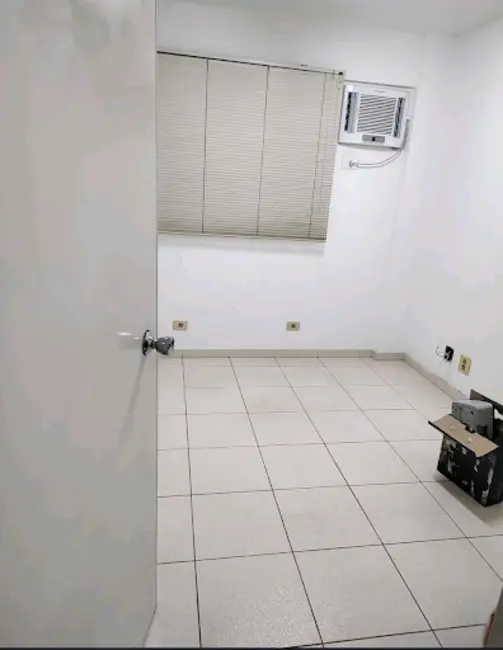 Foto 2 de Sala Comercial para alugar, 38m2 em Centro, Londrina - PR