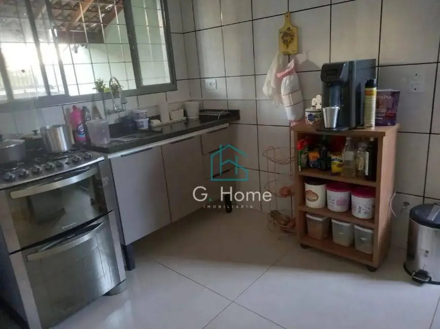 Casa com 3 quartos à venda, 125m2 em Jardim Moema, Londrina - PR - imagem 4 Foto 4 de Casa com 3 quartos à venda, 125m2 em Jardim Moema, Londrina - PR
