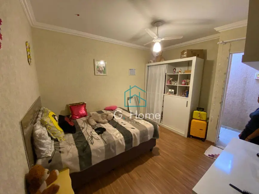 Foto 5 de Casa com 3 quartos à venda, 250m2 em Jardim Santa Alice, Londrina - PR