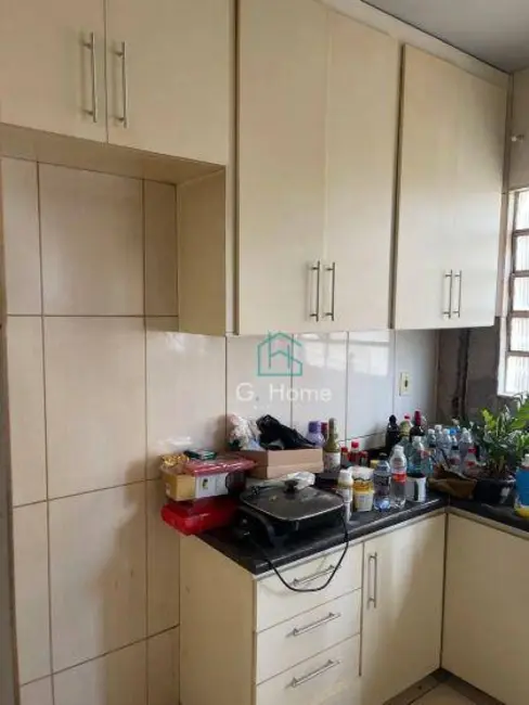 Foto 3 de Apartamento com 2 quartos à venda, 47m2 em Jardim Agari, Londrina - PR