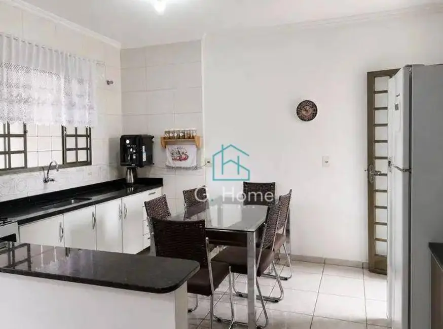 Foto 3 de Casa com 3 quartos à venda, 130m2 em Residencial Veneza, Londrina - PR