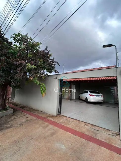 Casa com 3 quartos à venda, 280m2 em Conjunto Santa Rita 6, Londrina - PR - imagem 1 Foto 1 de Casa com 3 quartos à venda, 280m2 em Conjunto Santa Rita 6, Londrina - PR