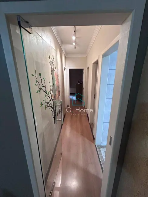 Casa com 3 quartos à venda, 280m2 em Conjunto Santa Rita 6, Londrina - PR - imagem 8 Foto 8 de Casa com 3 quartos à venda, 280m2 em Conjunto Santa Rita 6, Londrina - PR