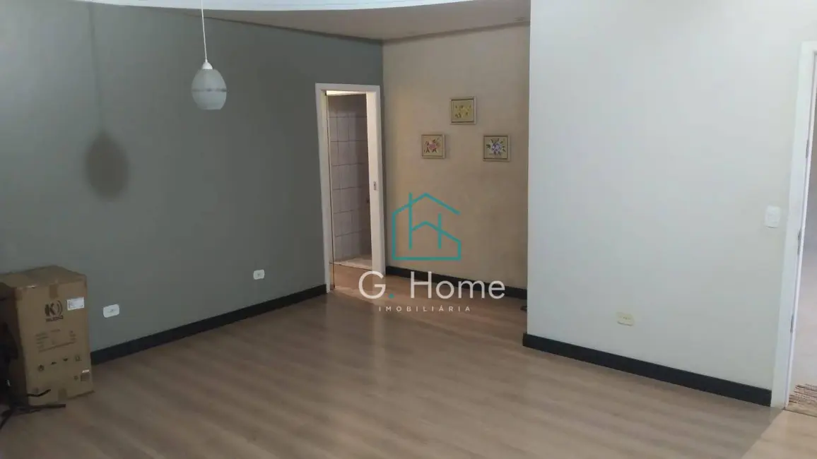 Casa com 3 quartos para alugar, 280m2 em Conjunto Santa Rita 6, Londrina - PR - imagem 6 Foto 6 de Casa com 3 quartos para alugar, 280m2 em Conjunto Santa Rita 6, Londrina - PR