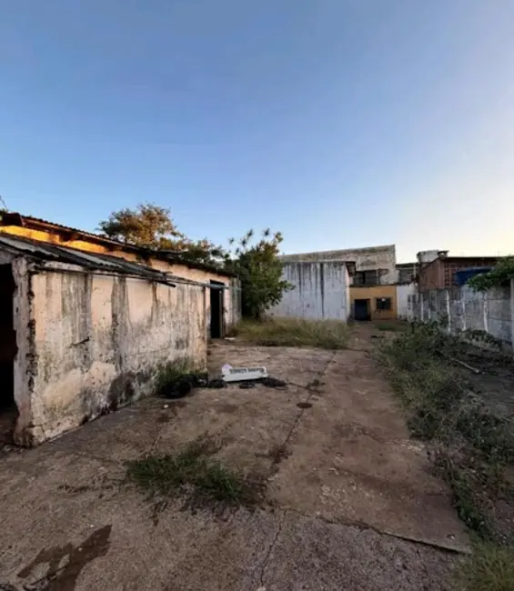 Foto 4 de Armazém / Galpão para alugar, 1050m2 em Ouro Branco, Londrina - PR