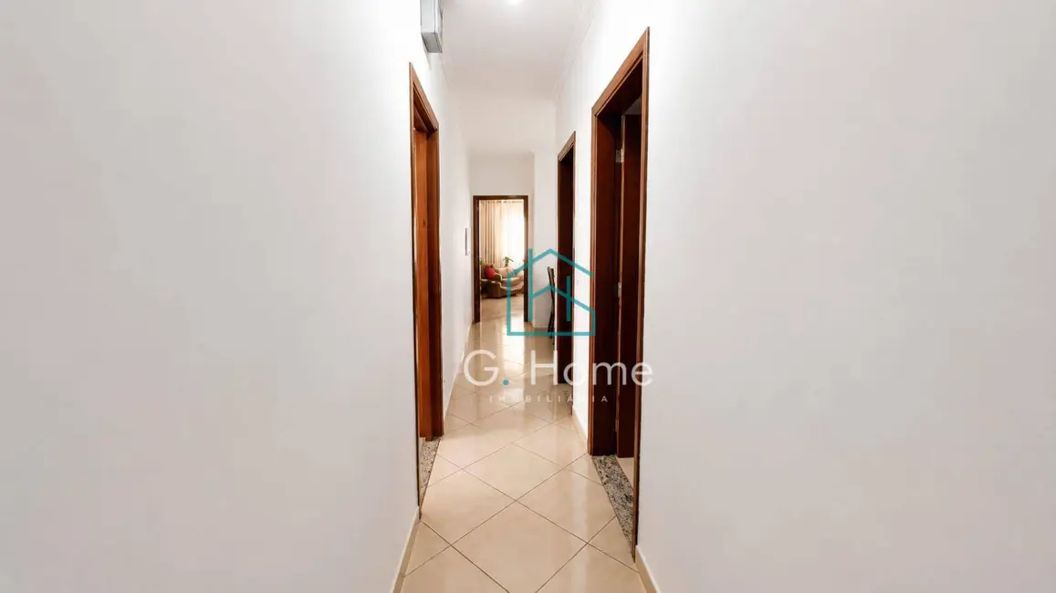 Casa com 3 quartos à venda, 255m2 em Jardim Monte Sinai, Londrina - PR - imagem 5 Foto 5 de Casa com 3 quartos à venda, 255m2 em Jardim Monte Sinai, Londrina - PR