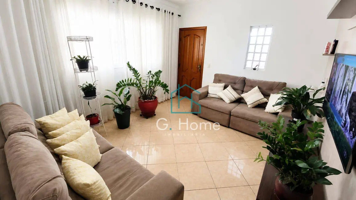 Casa com 3 quartos à venda, 255m2 em Jardim Monte Sinai, Londrina - PR - imagem 3 Foto 3 de Casa com 3 quartos à venda, 255m2 em Jardim Monte Sinai, Londrina - PR