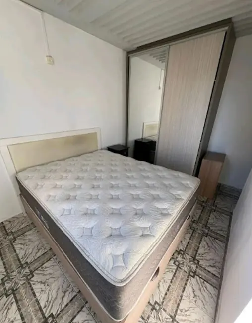 Foto 7 de Apartamento com 3 quartos para alugar, 65m2 em San Fernando, Londrina - PR