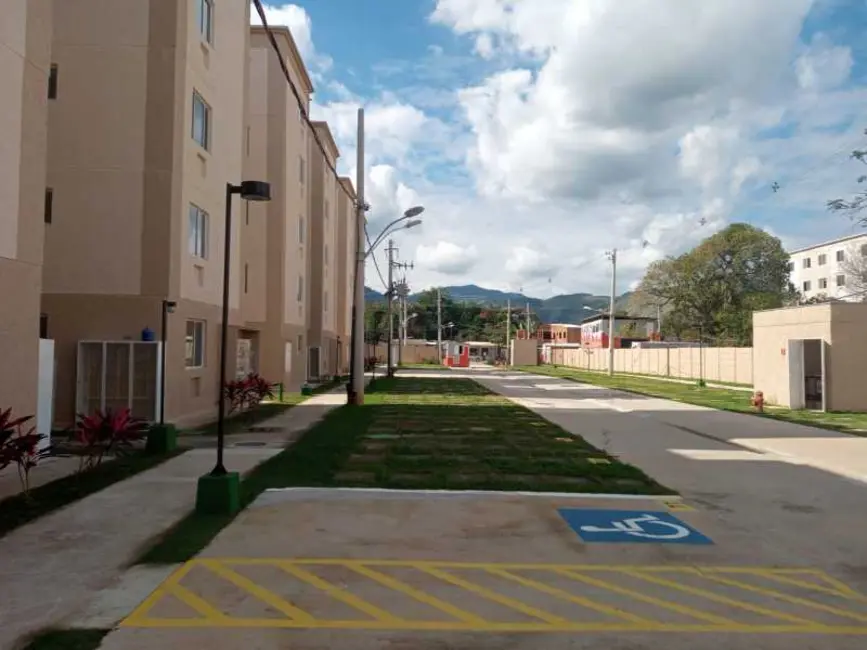 Apartamento com 2 quartos para alugar, 44m2 em Guaratiba, Rio De Janeiro - RJ - imagem 2 Foto 2 de Apartamento com 2 quartos para alugar, 44m2 em Guaratiba, Rio De Janeiro - RJ