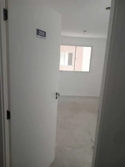 Apartamento com 2 quartos para alugar, 44m2 em Guaratiba, Rio De Janeiro - RJ - imagem 6 Foto 6 de Apartamento com 2 quartos para alugar, 44m2 em Guaratiba, Rio De Janeiro - RJ