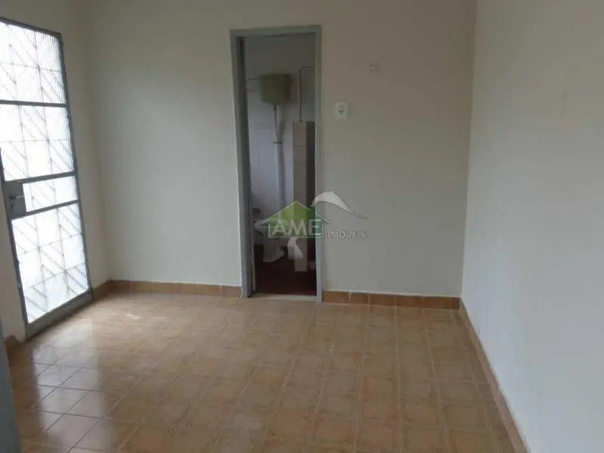 Foto 3 de Casa com 1 quarto para alugar em Campo Grande, Rio De Janeiro - RJ