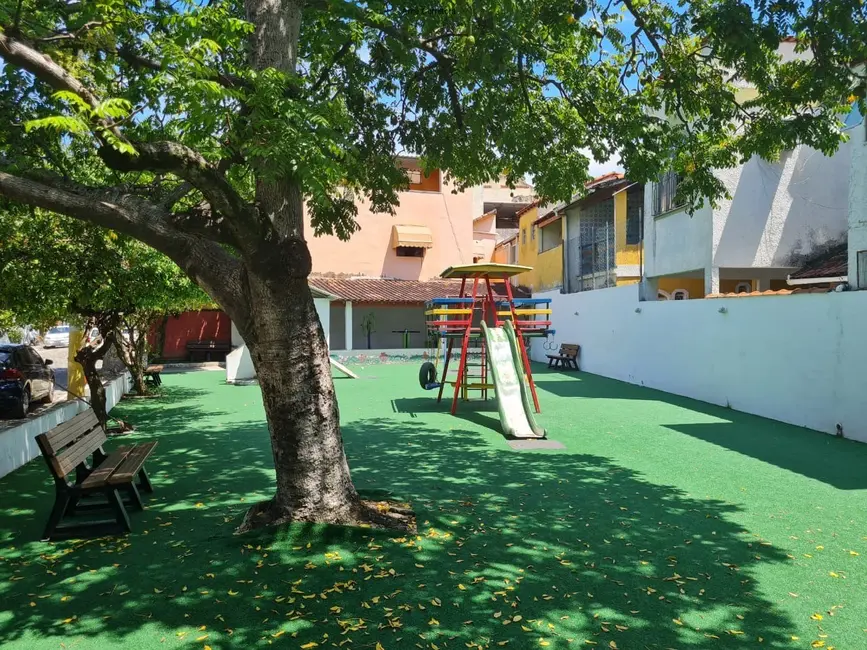 Foto 2 de Casa com 3 quartos à venda, 50m2 em Bangu, Rio De Janeiro - RJ