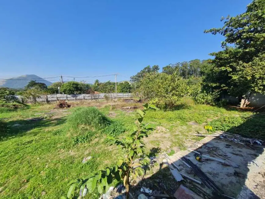 Terreno / Lote à venda, 2060m2 em Guaratiba, Rio De Janeiro - RJ - imagem 2 Foto 2 de Terreno / Lote à venda, 2060m2 em Guaratiba, Rio De Janeiro - RJ