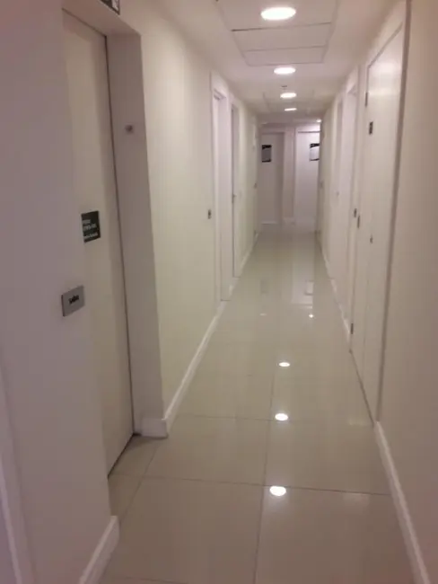 Sala Comercial à venda em Abolição, Rio De Janeiro - RJ - imagem 7 Foto 7 de Sala Comercial à venda em Abolição, Rio De Janeiro - RJ