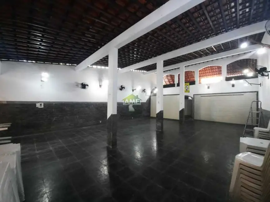 Loja para alugar, 221m2 em Guaratiba, Rio De Janeiro - RJ - imagem 2 Foto 2 de Loja para alugar, 221m2 em Guaratiba, Rio De Janeiro - RJ