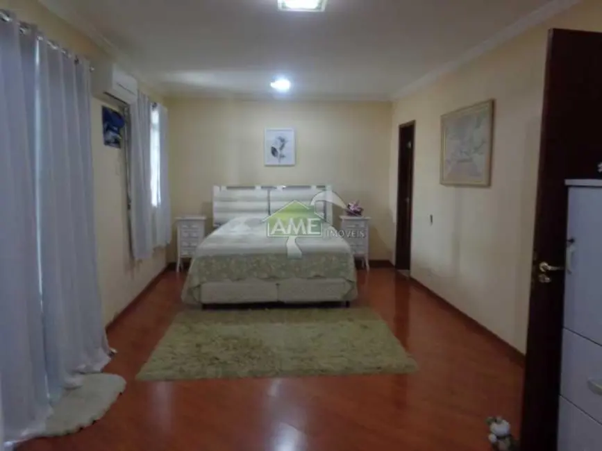 Casa com 4 quartos à venda, 220m2 em Campo Grande, Rio De Janeiro - RJ - imagem 8 Foto 8 de Casa com 4 quartos à venda, 220m2 em Campo Grande, Rio De Janeiro - RJ