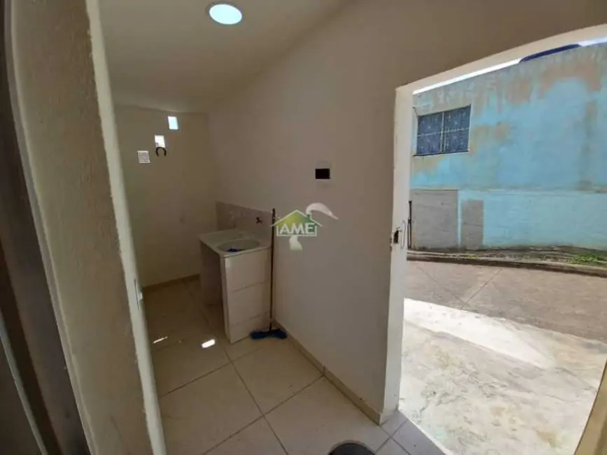 Foto 3 de Casa com 1 quarto para alugar, 45m2 em Paciência, Rio De Janeiro - RJ