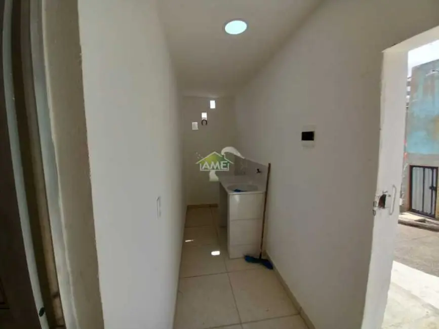 Foto 4 de Casa com 1 quarto para alugar, 45m2 em Paciência, Rio De Janeiro - RJ