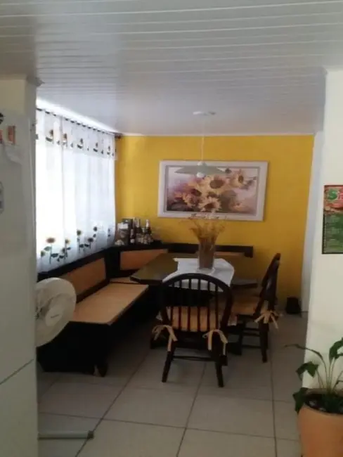 Casa com 4 quartos à venda em Cosmos, Rio De Janeiro - RJ - imagem 7 Foto 7 de Casa com 4 quartos à venda em Cosmos, Rio De Janeiro - RJ