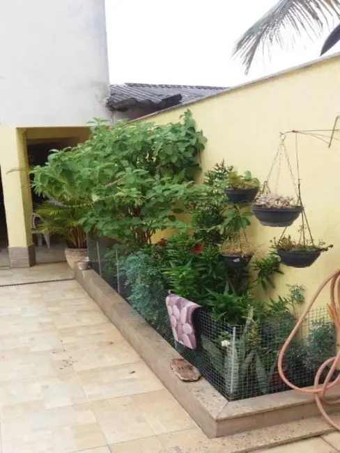 Casa com 4 quartos à venda em Cosmos, Rio De Janeiro - RJ - imagem 3 Foto 3 de Casa com 4 quartos à venda em Cosmos, Rio De Janeiro - RJ