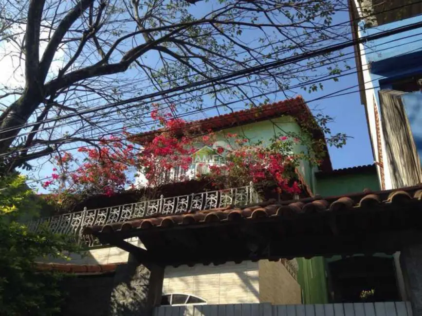 Foto 1 de Casa com 4 quartos à venda, 180m2 em Campo Grande, Rio De Janeiro - RJ