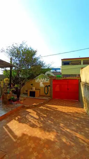 Foto 1 de Casa com 3 quartos para alugar em Santíssimo, Rio De Janeiro - RJ