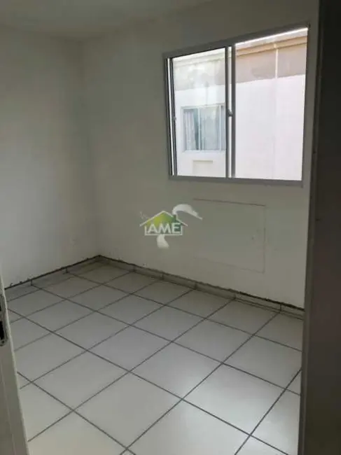 Apartamento com 2 quartos para alugar em Santa Cruz, Rio De Janeiro - RJ - imagem 3 Foto 3 de Apartamento com 2 quartos para alugar em Santa Cruz, Rio De Janeiro - RJ