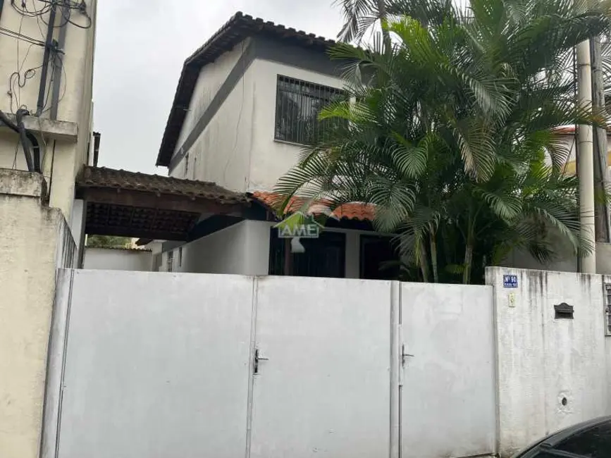 Foto 1 de Casa com 2 quartos para alugar, 100m2 em Campo Grande, Rio De Janeiro - RJ