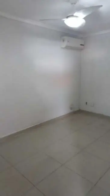 Foto 17 de Casa com 2 quartos para alugar em Campo Grande, Rio De Janeiro - RJ