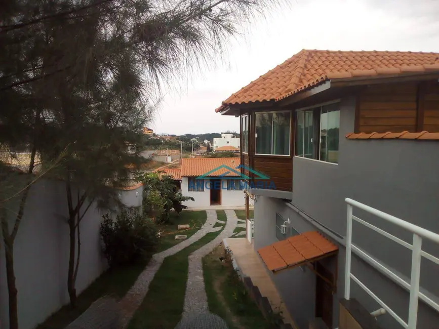 Foto 5 de Casa com 4 quartos à venda, 420m2 em Rio Das Ostras - RJ