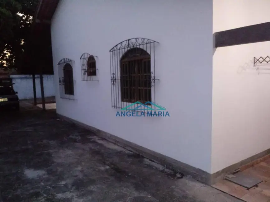 Foto 3 de Casa com 3 quartos à venda, 550m2 em Jardim Mariléa, Rio Das Ostras - RJ