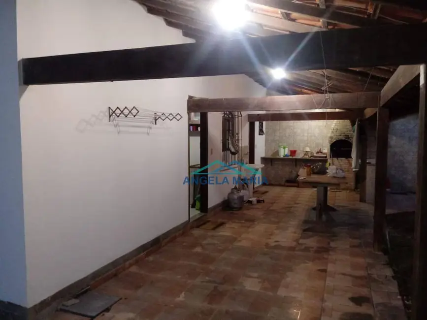 Foto 8 de Casa com 3 quartos à venda, 550m2 em Jardim Mariléa, Rio Das Ostras - RJ