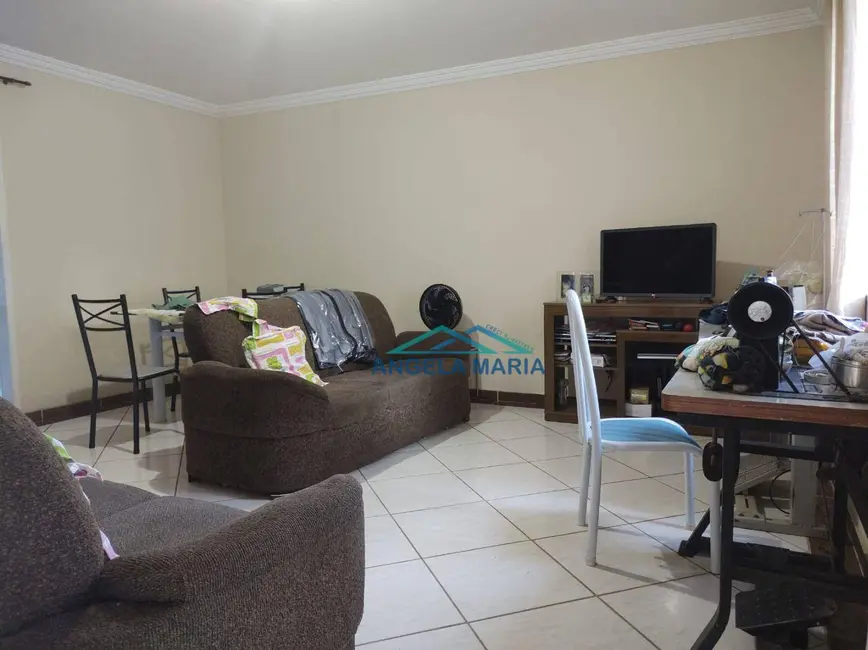 Foto 2 de Casa com 2 quartos à venda, 86m2 em Jardim Mariléa, Rio Das Ostras - RJ