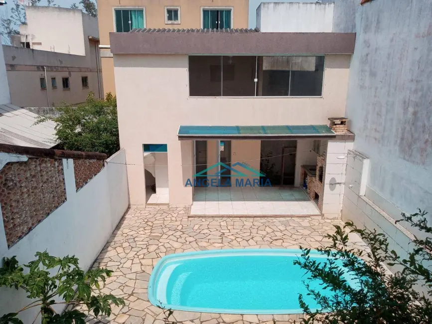 Foto 3 de Casa com 3 quartos à venda, 105m2 em Terra Firme, Rio Das Ostras - RJ