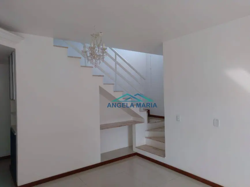 Foto 6 de Casa com 3 quartos à venda, 105m2 em Terra Firme, Rio Das Ostras - RJ