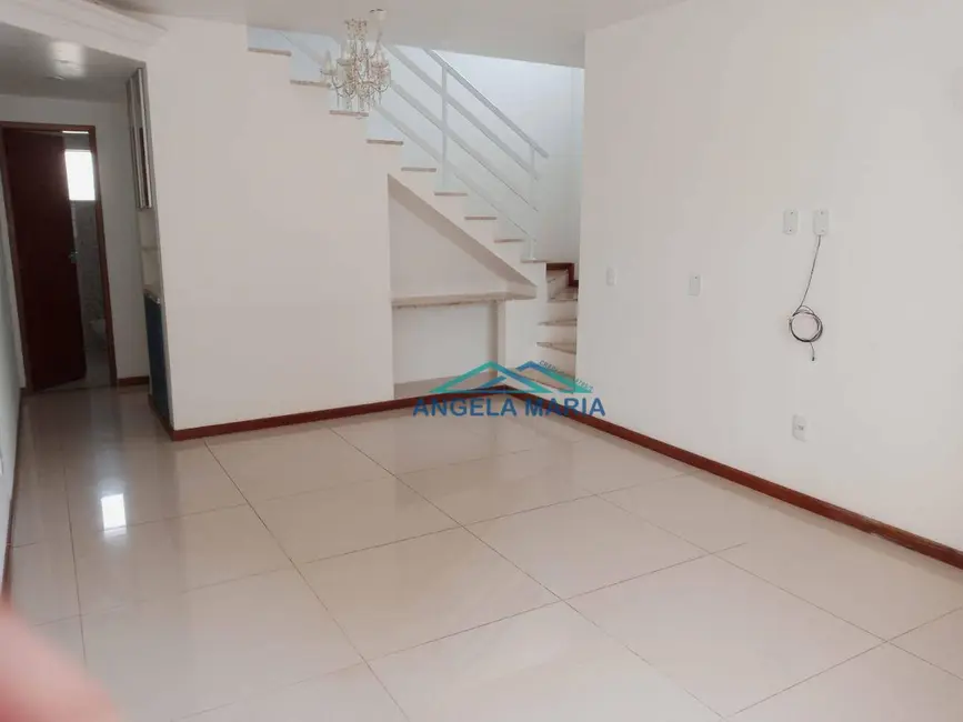Foto 5 de Casa com 3 quartos à venda, 105m2 em Terra Firme, Rio Das Ostras - RJ