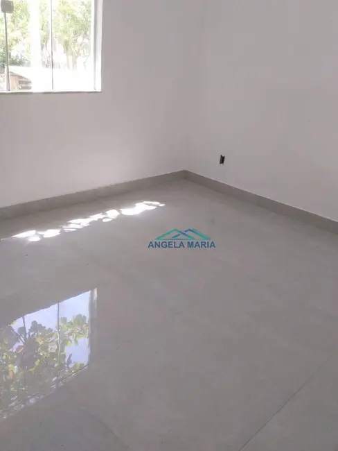 Casa com 2 quartos à venda em Rio Das Ostras - RJ - imagem 9 Foto 9 de Casa com 2 quartos à venda em Rio Das Ostras - RJ