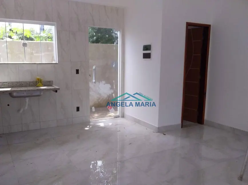 Casa com 2 quartos à venda em Rio Das Ostras - RJ - imagem 6 Foto 6 de Casa com 2 quartos à venda em Rio Das Ostras - RJ