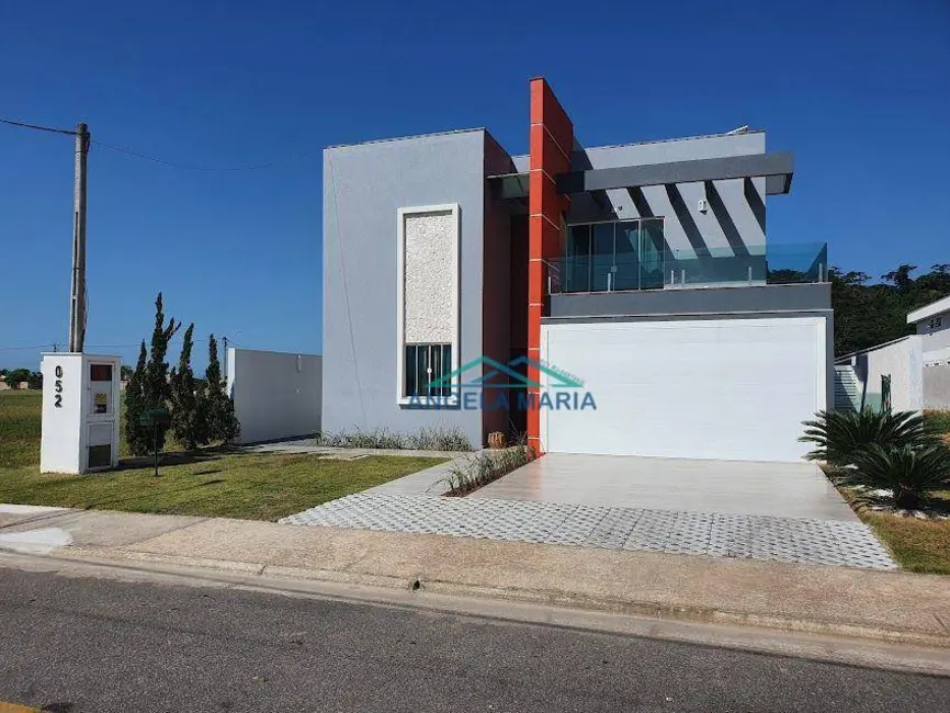 Foto 2 de Casa com 4 quartos à venda, 320m2 em Extensão do Bosque, Rio Das Ostras - RJ