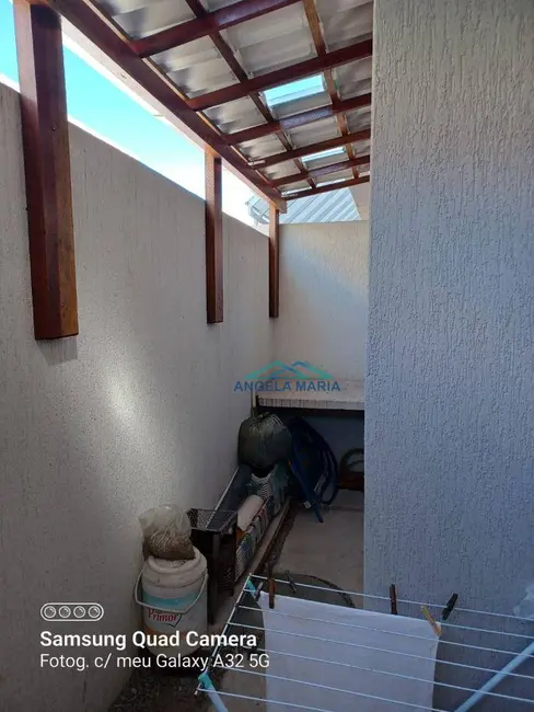 Foto 4 de Casa com 3 quartos à venda em Jardim Mariléa, Rio Das Ostras - RJ