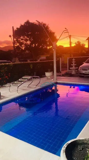 Foto 5 de Casa à venda, 210m2 em Rio Das Ostras - RJ