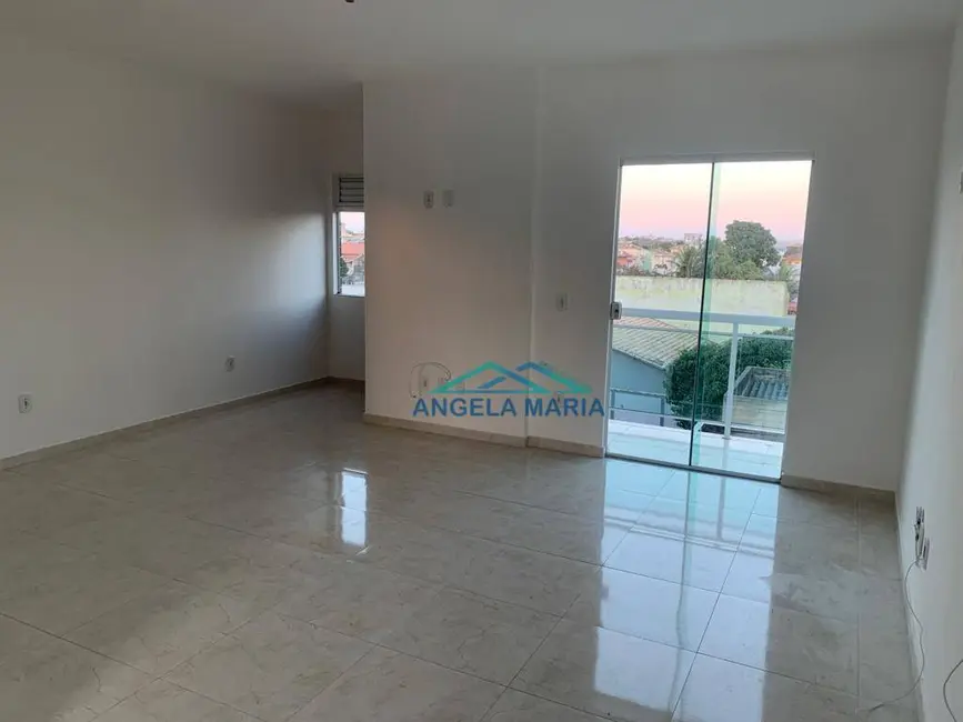 Foto 9 de Apartamento com 4 quartos à venda em Jardim Mariléa, Rio Das Ostras - RJ