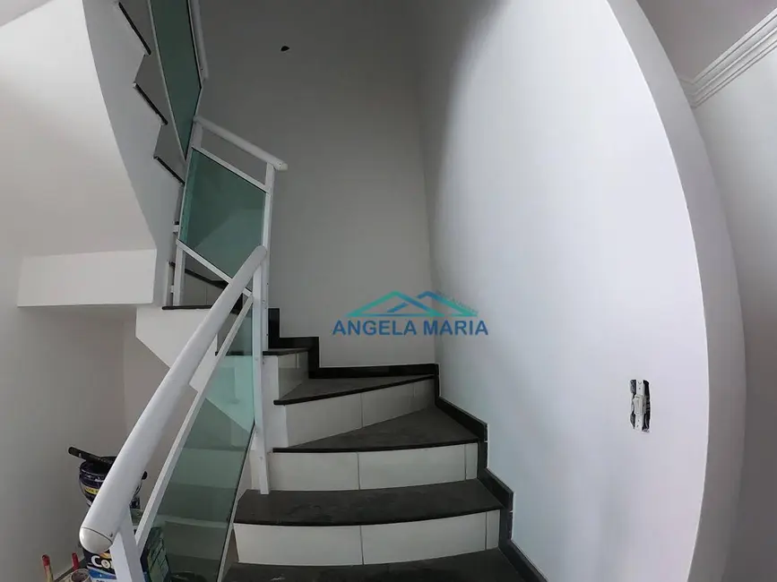 Foto 4 de Casa com 3 quartos à venda, 112m2 em Jardim Mariléa, Rio Das Ostras - RJ