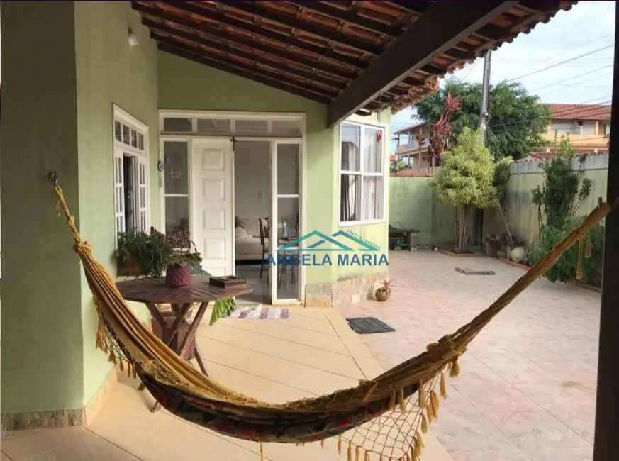 Foto 3 de Casa com 4 quartos à venda em Ouro Verde, Rio Das Ostras - RJ