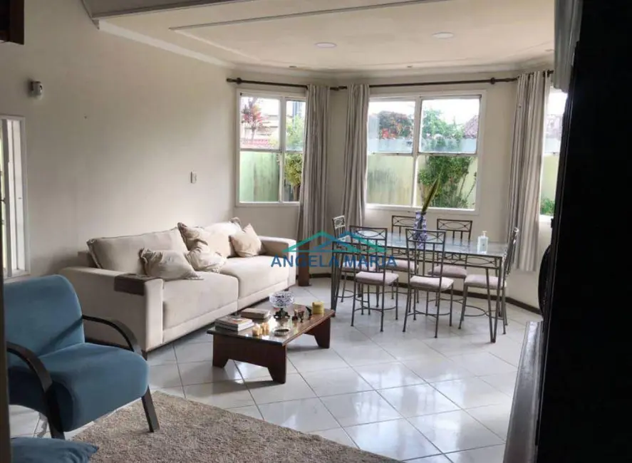 Foto 5 de Casa com 4 quartos à venda em Ouro Verde, Rio Das Ostras - RJ