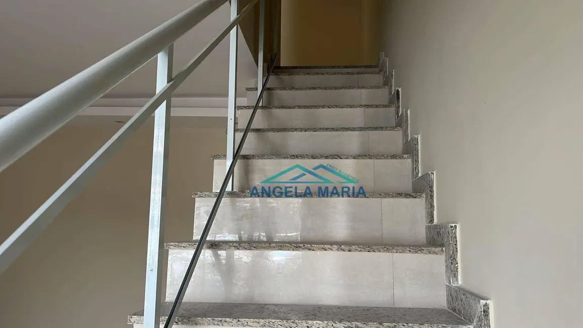 Foto 9 de Casa com 3 quartos à venda em Jardim Mariléa, Rio Das Ostras - RJ