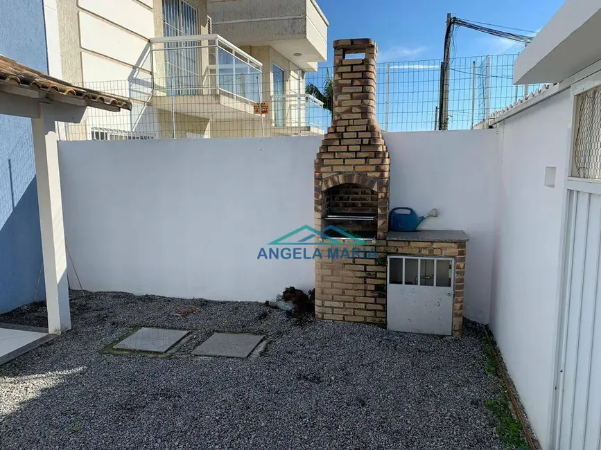 Foto 4 de Casa com 2 quartos à venda, 70m2 em Village Rio das Ostras, Rio Das Ostras - RJ