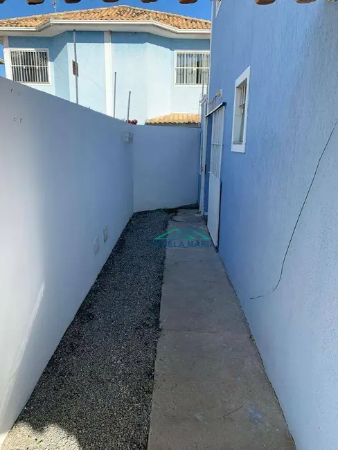 Foto 5 de Casa com 2 quartos à venda, 70m2 em Village Rio das Ostras, Rio Das Ostras - RJ